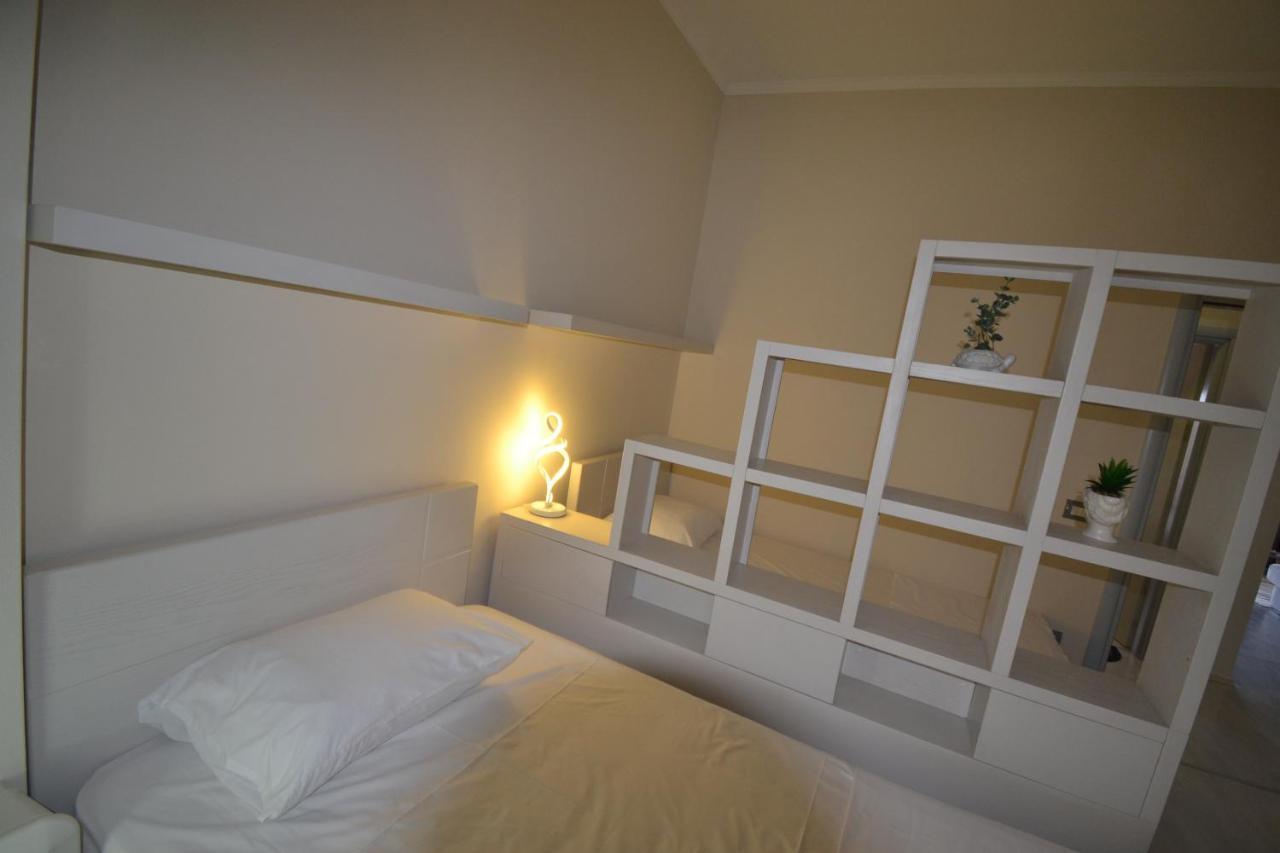 Luxury Penthouse B&E Leilighet Sarandë Eksteriør bilde