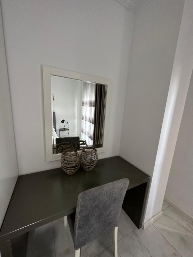Luxury Penthouse B&E Leilighet Sarandë Eksteriør bilde