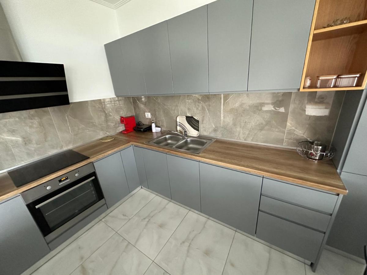 Luxury Penthouse B&E Leilighet Sarandë Eksteriør bilde